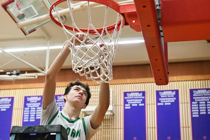 a Summit Wilsonville 5A Oregon boys basketball final 2024 Leon Neuschwander 85